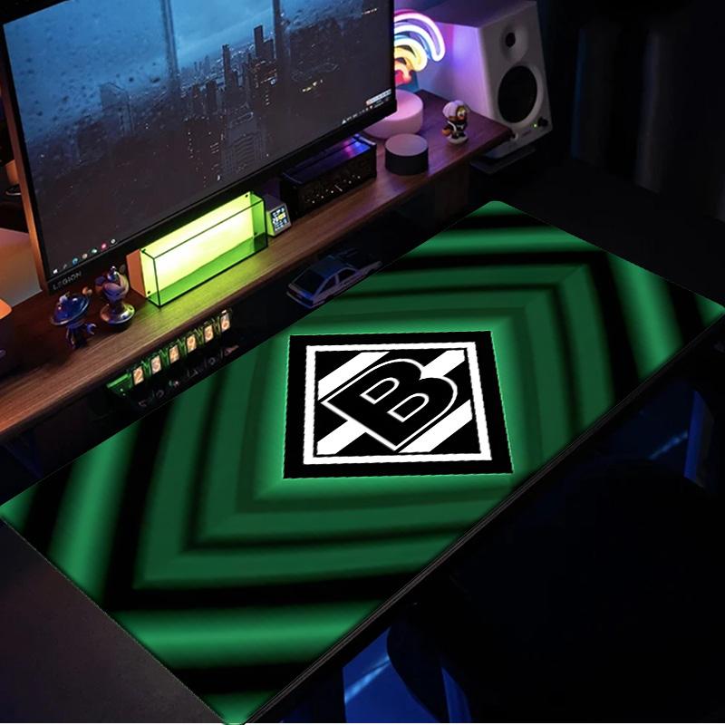 Green And Silver Abstract Mouse Pad, Rubber Base, Mouse Pad for Gamers and Office Use, Gaming Desk , Easy To Clean Mat Christmas fan gifts