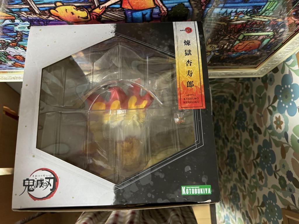 [USED] Demon Slayer: Kimetsu no Yaiba Rengoku Kyojuro ARTFX J Figure