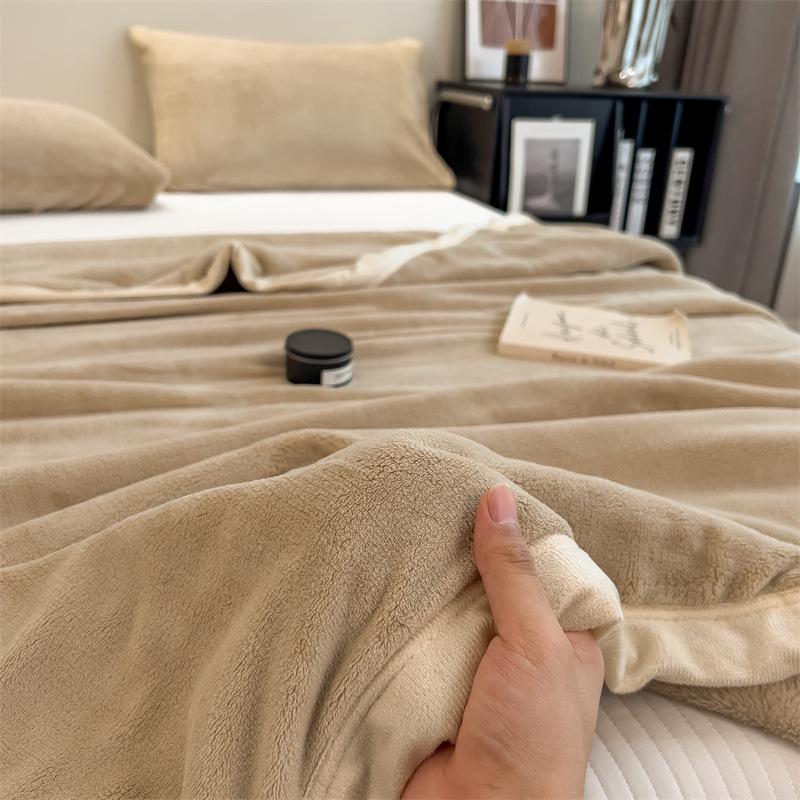 Thickened Muuji Flannel Milk Velvet Throw Blanket
