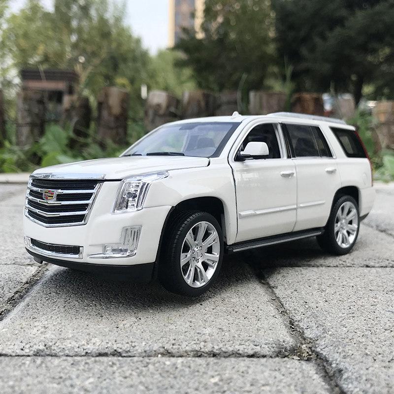 WELLY 1:24 Cadillac Escalade SUV Alloy Car Diecasts & Toy Vehicles Car Model Miniature Scale Model Car Toy For Children