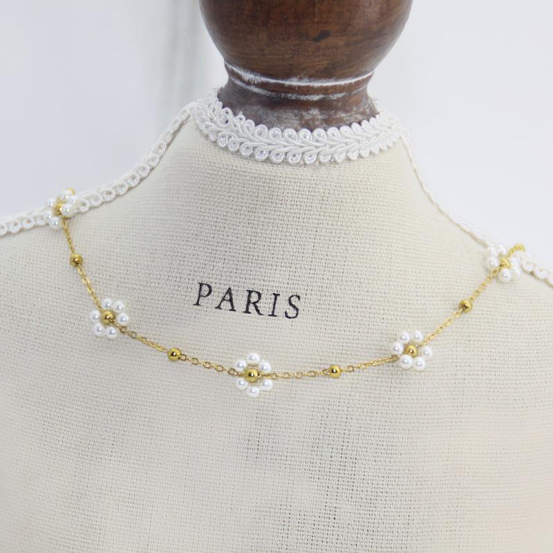 Elegant 18K Gold Beaded Necklace & Flower Bracelet in Titanium Steel