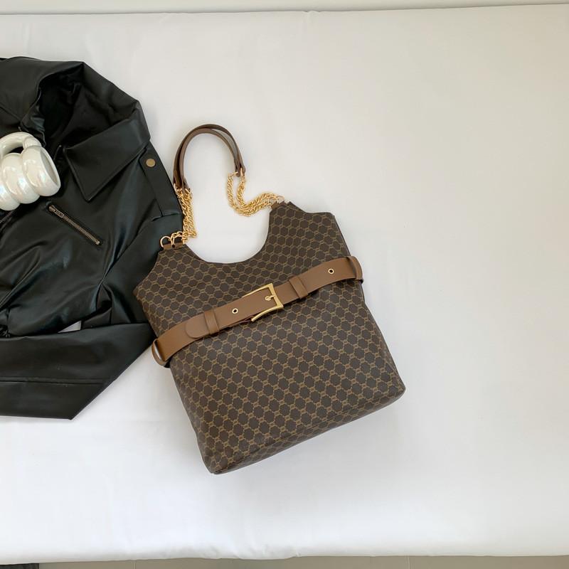 Trendy Urban Vintage Large Capacity Shoulder Bag In Black White Gray And Brown Options