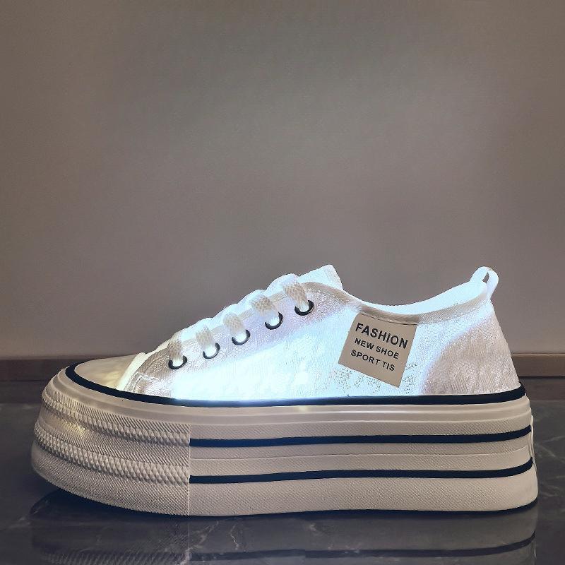 New Style of Breathable Height-increasing Casual Board Shoes for Students