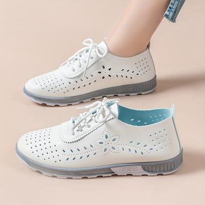 Sneakers Basse da Donna Traspiranti Geometriche Perforate Azzurro Chiaro con Tomaia Sintetica, Suola in PVC, Ammortizzazione in EVA per Uso Casual in Tutte le Stagioni