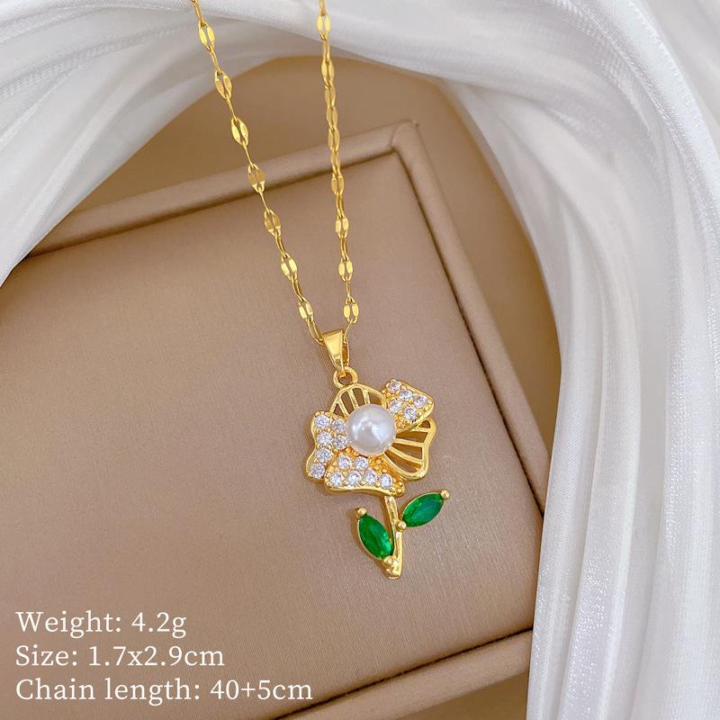 Titanium Steel Empty Green Leaf Flower Set Light Luxury Temperament Gorgeous Full Diamond Necklace Women'S Versatile Collarbone Titanium Steel Chain