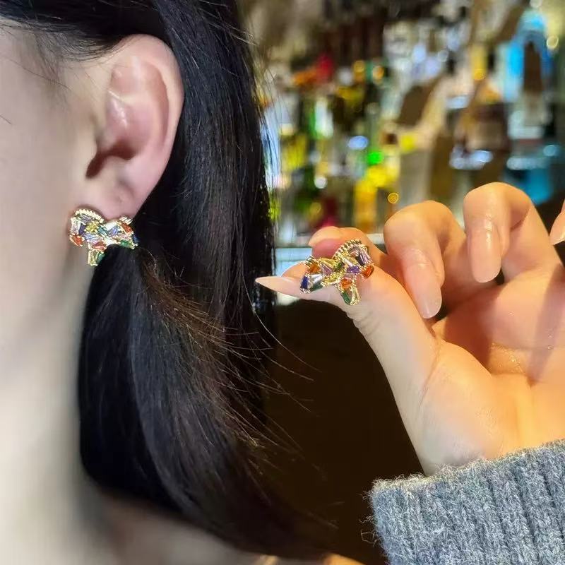 

Color zircon pony stud earrings female sterling silver needle explosion high-end earrings autumn and winter life earrings temperament