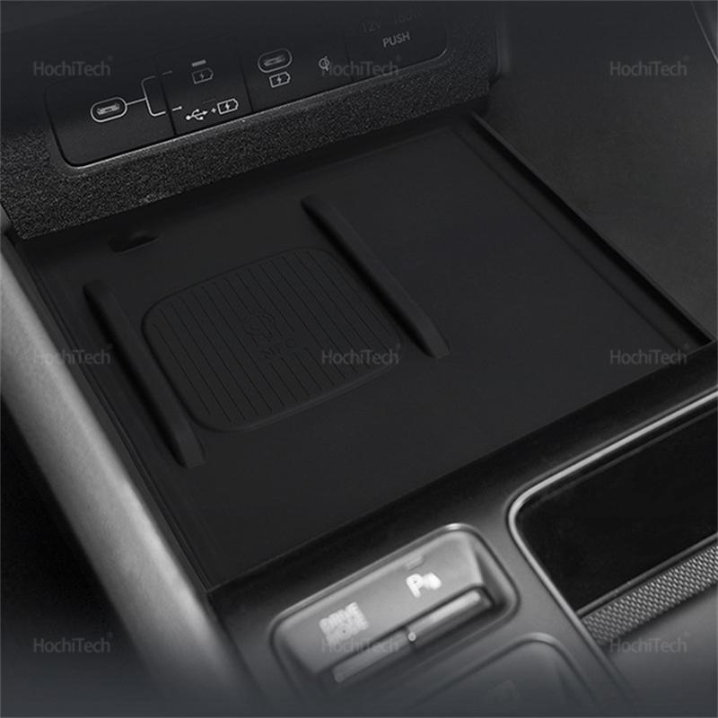 Tapis de chargement sans fil rapide automatique Rangement de voiture Chargeur sans fil léger pour téléphone pour Hyundai Sonata DN8 N-Line 11ème 2025 2025
