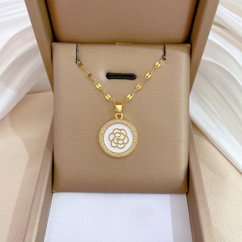 Titanium Steel Micro-Inlaid Luxury Necklace: Elegant Full Diamond Gold Design for Women
