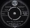 7-дюймовая пластинка ДУЭЙН ЭДДИ И THE REBELETTES - (Танцуй с) Гитарист 45RCA1316 RCA 1962 Великобритания Рок Б/У