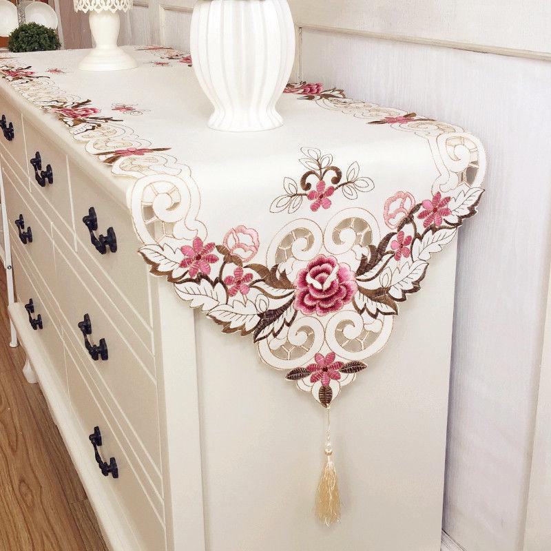 

Доріжка для столу Зелений прапорець для столу Вишитий верх із квітами Елегантний європейський мереживний пасторальний декор Дорожні доріжки Підкладки для столу 40*145cm
