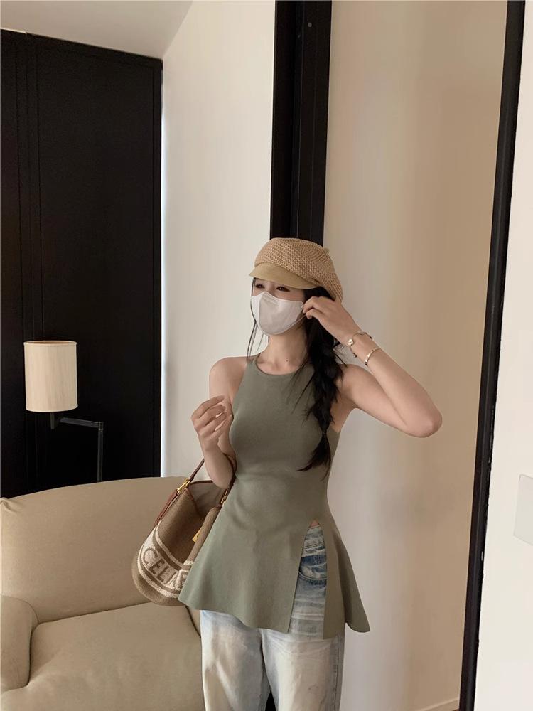 

Pure desire wind knitted chic suspender vest women s summer wear slim open fork sleeveless sweet and spicy small top tide One size fits all зелений