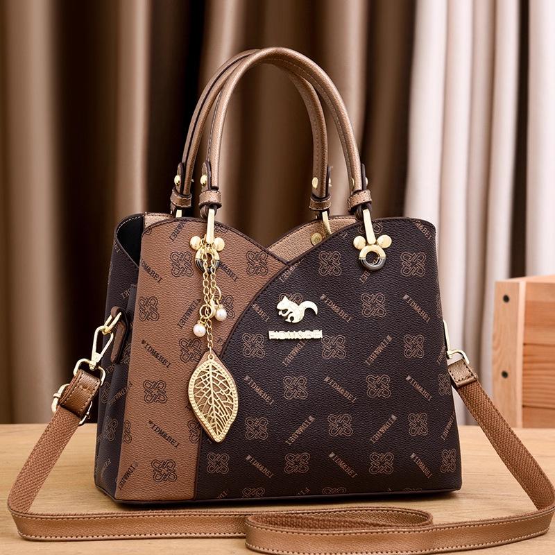 Bag women s new trendy pu versatile shoulder messenger bag fashion high-end handbag large-capacity women s bag золотой