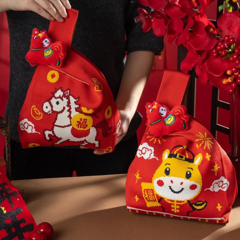 2026 Horse Year Cartoon Mascot Pony Knitted Gift Bag Handheld Candy Bag Knot Wrist Bag Cute Tote Bag Reusable Shopping Bags