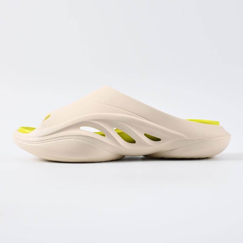 

Тапочки парные летние спортивные нескользящие шлепанцы на тренде легкие уличные повседневные универсальные сандалии 44-45 бежевый