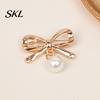 Strong Buckle Brooch Pin, Bow Shape Alloy Lapel Pin with Imitation Pearl, Non-fading Electroplating Anti-Oxidation Badge for Coats Shirts Bags