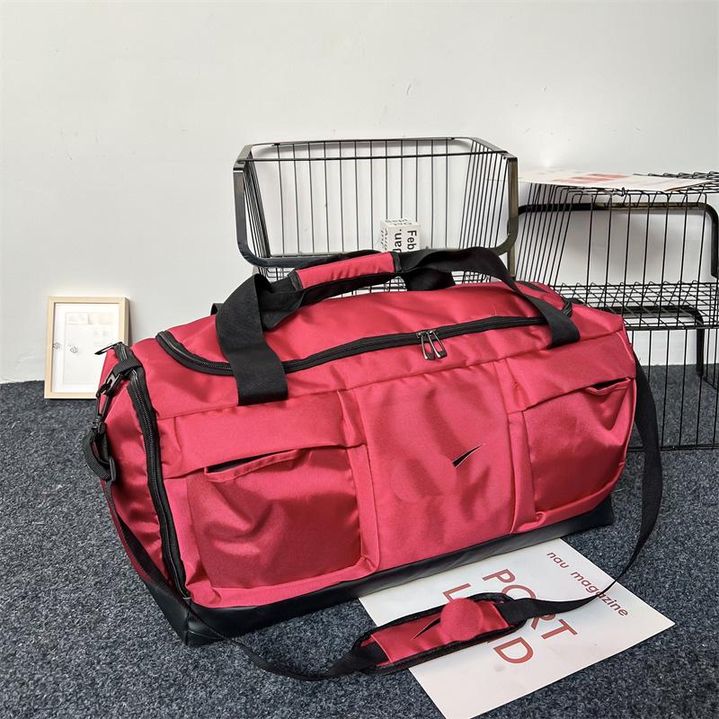 Trendy Large-Capacity Sports Duffel Bag for Fitness or Business Trips