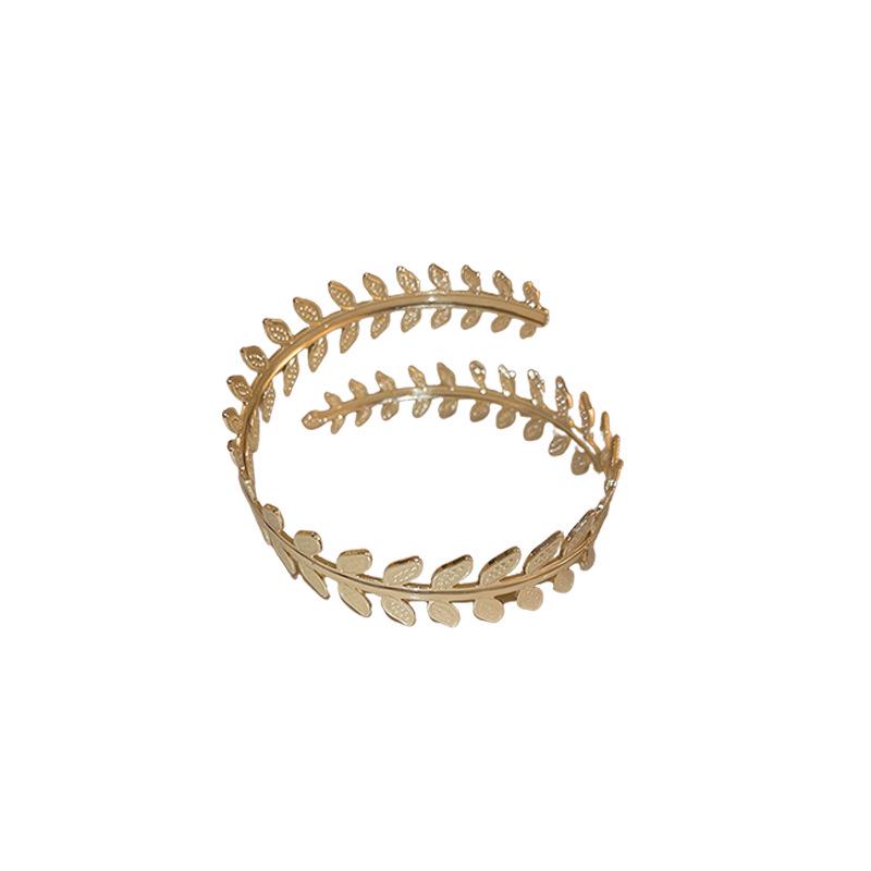 Blatt & Zweig Armreif: Luxuriös, Einzigartiges Design, Vielseitiges Armband im Cold Style