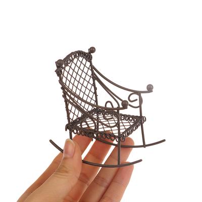 1/12 Lėlių namelio mini metalinis supamasis krėslas modelis Lėlių namelio baldų dekoravimo priedai Mikro kraštovaizdis Pasakų sodo ornamentai