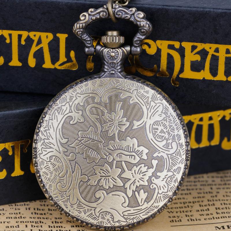 Vintage Antique Steam Train Embossed Quartz Pocket Watch Necklace with Chain Exquisite Jewelry Pendant Ideal Gift for Men