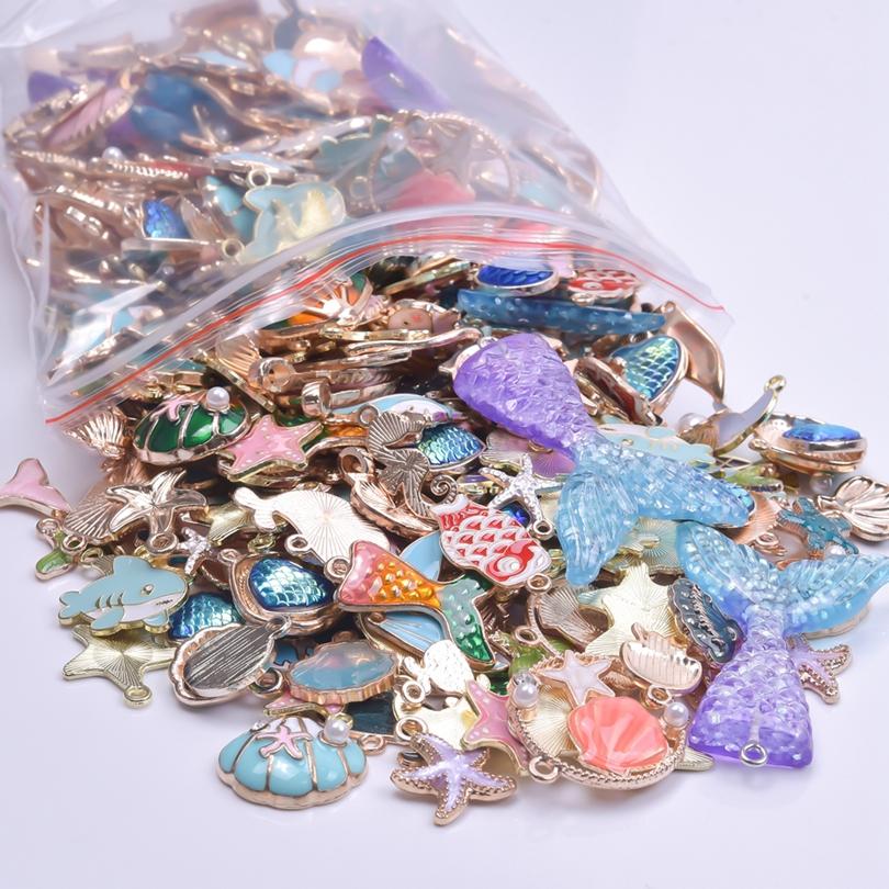 30 stuks/partij Willekeurig Gemengde Emaille Bedels Voor Sieraden Maken Benodigdheden Zon Maan Ster Fruit Dier Bedel Hanger Materialen DIY Oorbellen
