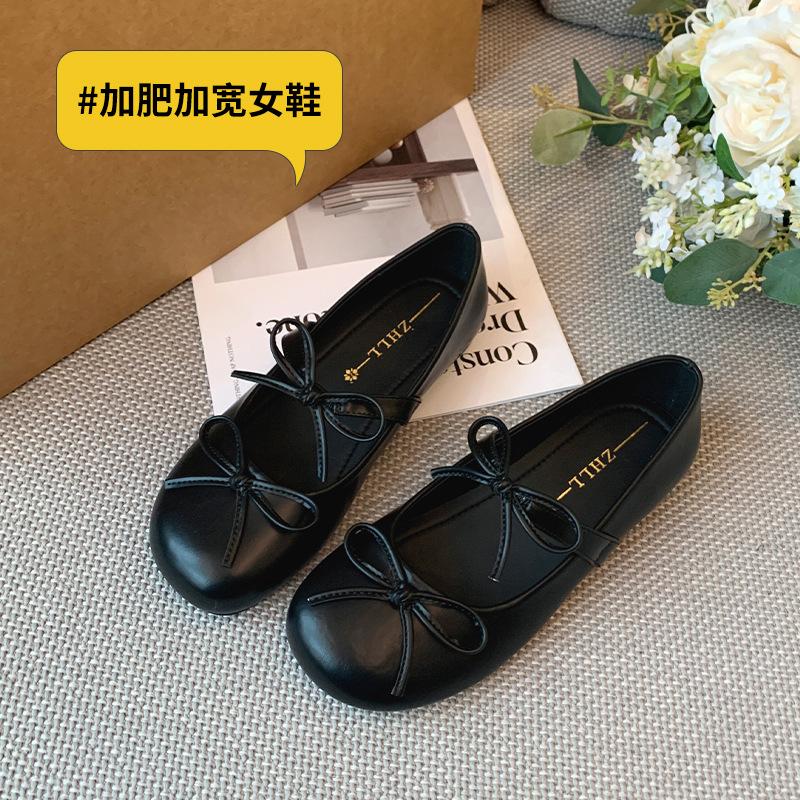 

Shallow bow flat shoes spring new versatile single shoes wide feet fat feet large size women s shoes 45 чорний