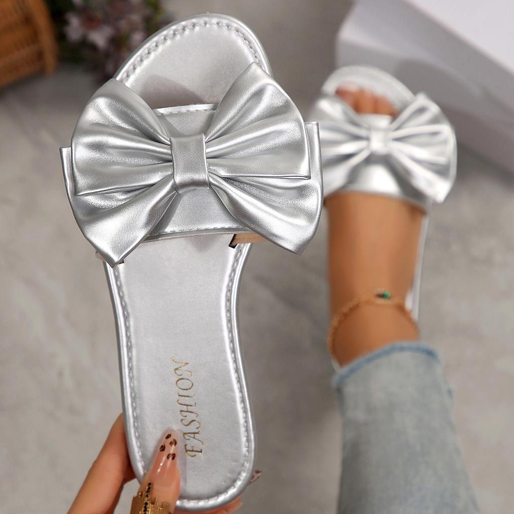 Fashion Women Slippers 2025 New Fashion Sandals Anti-slip Flat Plus Size Slippers Summer Lightweight Outdoor Shoes Women Slides Women