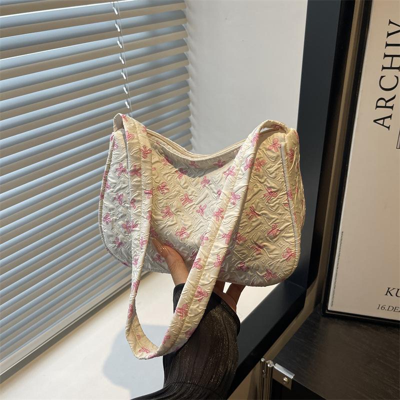 Niche Design Handbag, New High-end Shoulder Bag, Small, Fresh and Large-capacity Lightweight Small Cloth Bag.