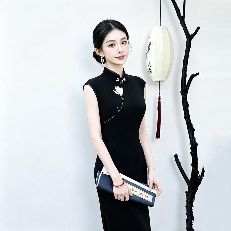 Embroidery black sleeveless national style new Chinese style Suzhou daily long cheongsam improved young women's high sense summer