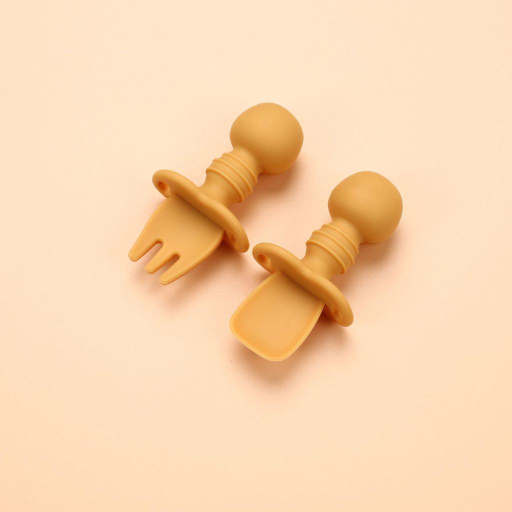 Silicone Bear Suction Bowl: Drop-proof Tableware for Infants