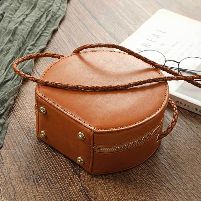 Простая маленькая круглая сумка Johnature из натуральной кожи — фото 8