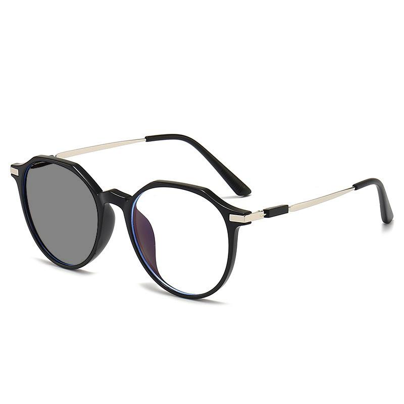 

Intelligent Color Changing Reading Glasses Polygon Irregular Eyeglass Frame Anti Blue Light Sensitive Gray Glasses 4 матовий чорний колір