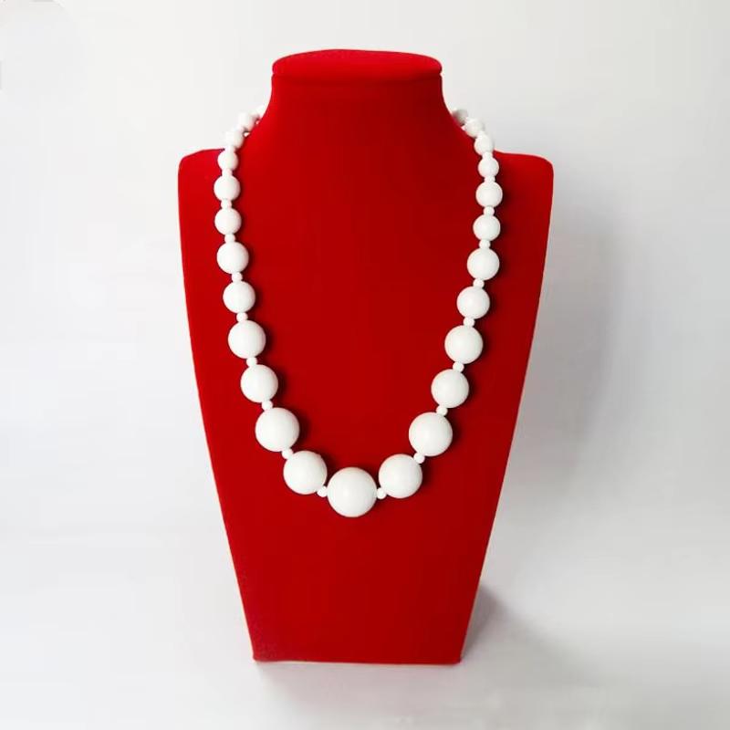 High-quality Black Red Velvet, White PU Leather Jewelry Display Stand Necklace Pendant Jewelry Storage and Display Props