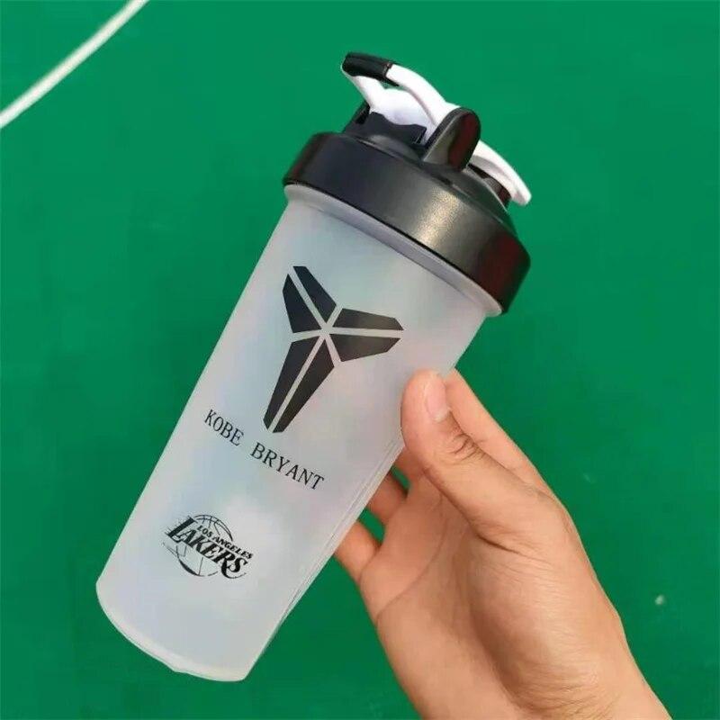 

Спортивная чашка для коктейлей, защита от падения, ПП, экологически чистая посуда для напитков, профессиональный инструмент для питья для спортсменов, протеиновый порошок, заваренная чашка для мужчин и женщин J403 600ml