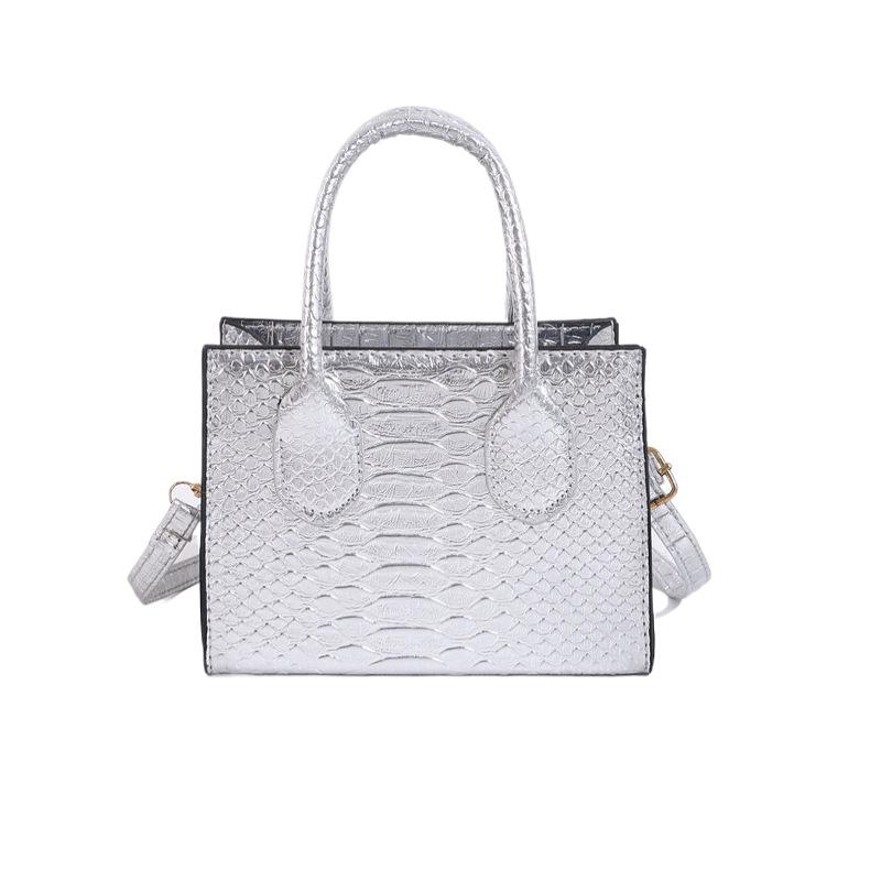 

Модна жіноча сумка з крокодиловим візерунком 2024 повсякденна літня ретро нова портативна маленька квадратна сумка великої місткості срібний