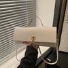 Frühling und Sommer neue strukturierte gewebte Muster Mode Handtasche personalisierte Schultertasche Umhängetasche minimalistischer Stil kleine quadratische Tasche