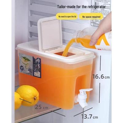 כלים לשתייה – קנקני מים