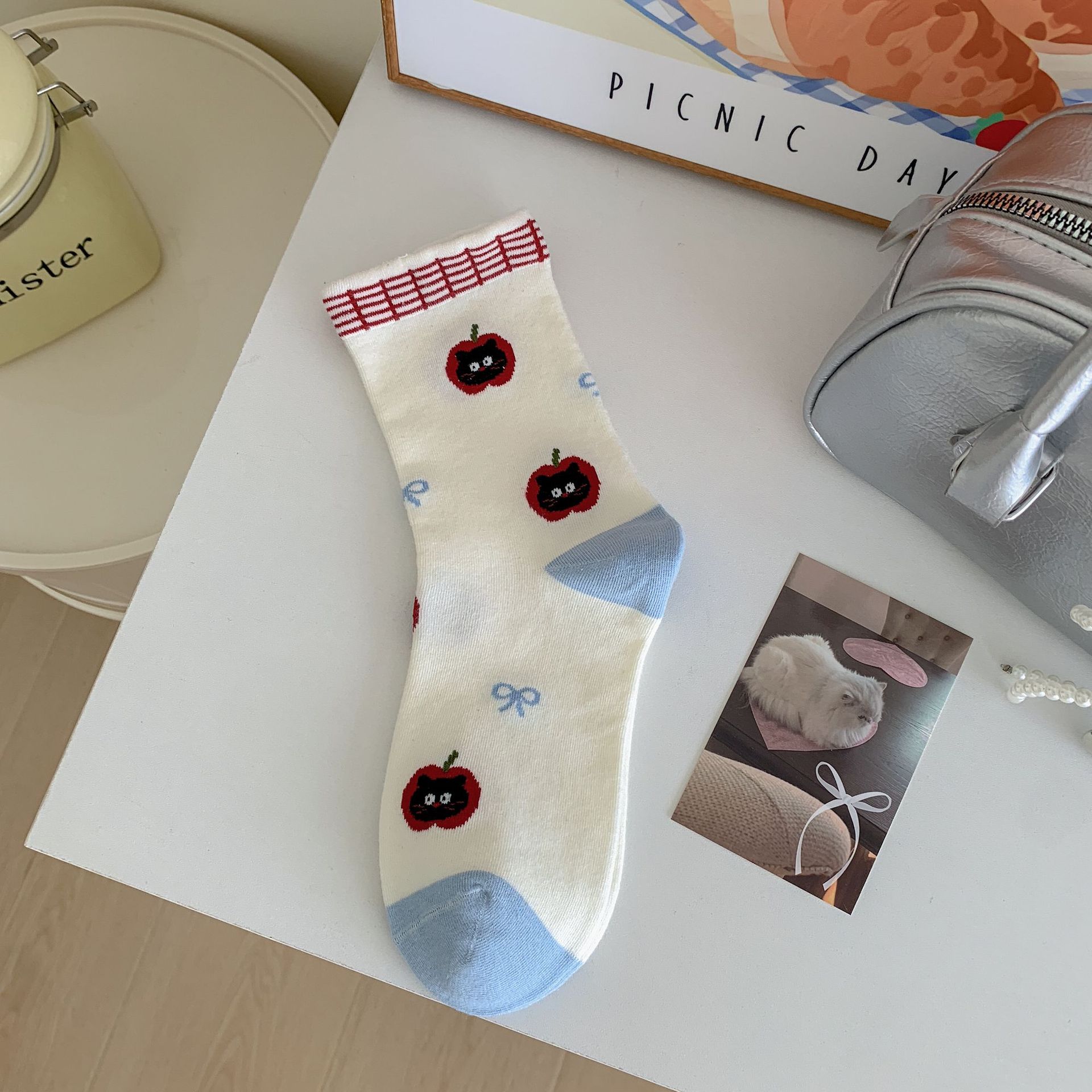 

Socks Summer Thin Pure Cotton Breathable Sweat-Absorbing Socks Cute White Dopamine Medium Tube Socks Explosion one size