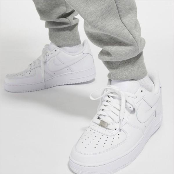 

Мужская обувь Nike Air Force 1 07 CW2288-111