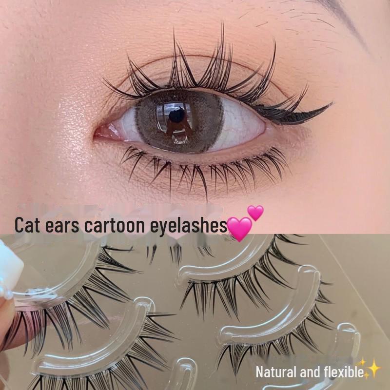 

OTW Constellation Series lashes enhance eye size for a natural, playful look with pseudo-bare-faced appeal.