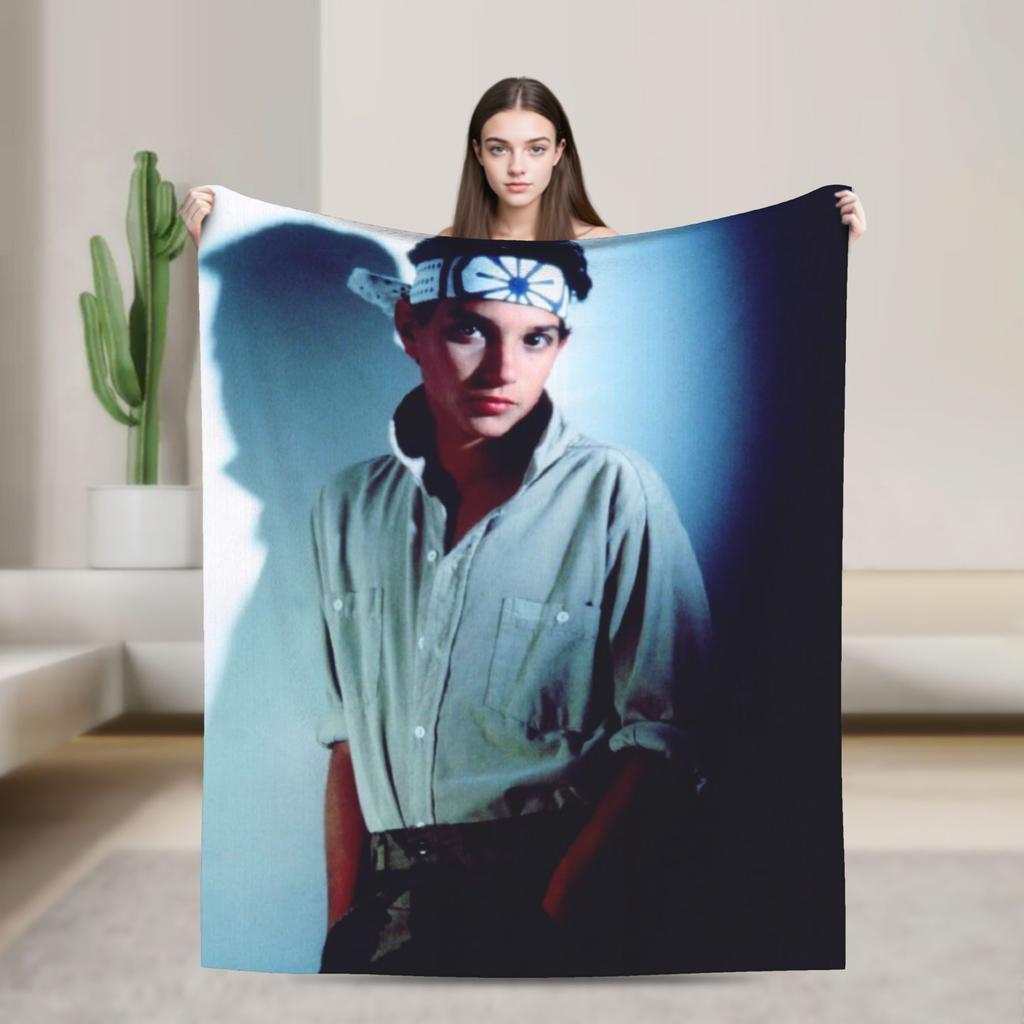 Jamie Campbell Bower  Blankets  Travel Office Flannel Bedding Throws For Living Room Super Warm Design Quality Bedspread