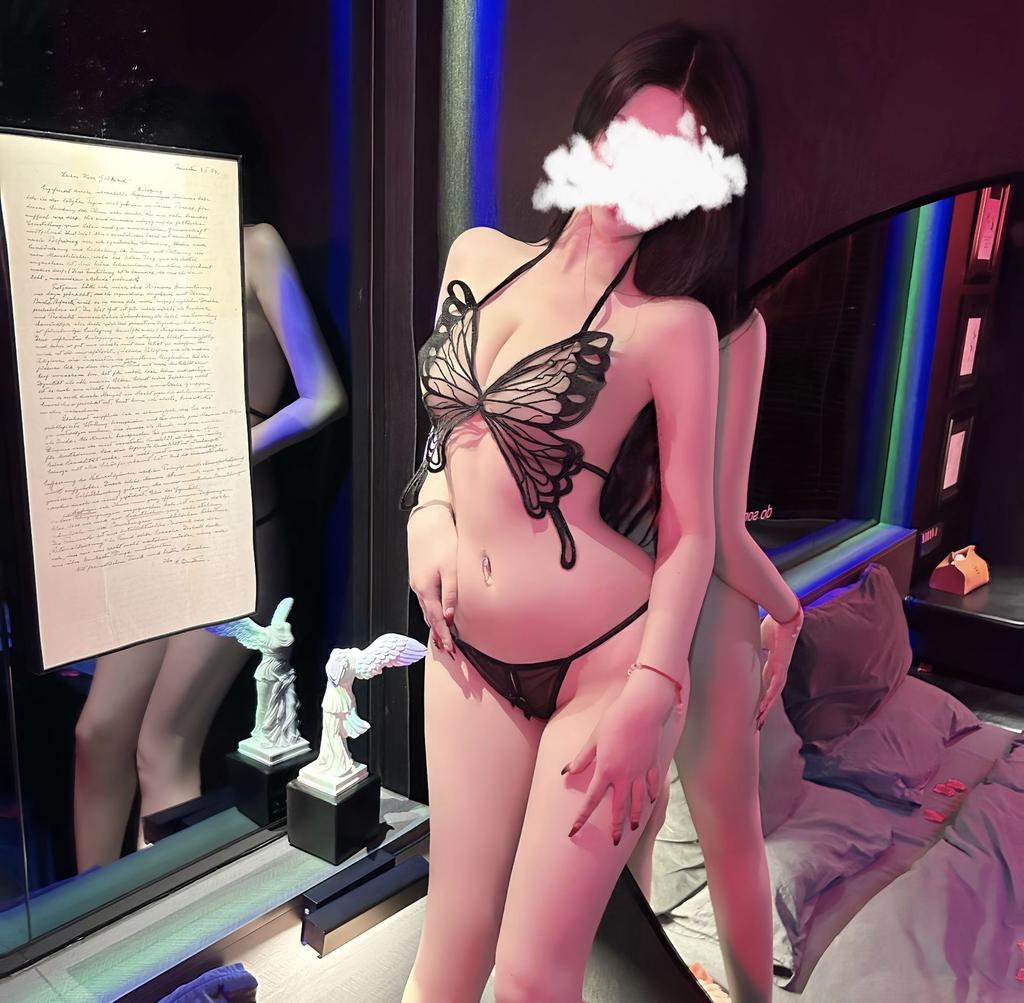 Sexy sexy perspective mesh passion butterfly three-point backless open gear free uniform set