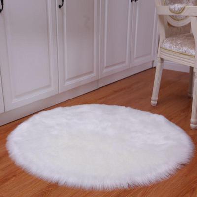 Round European-Style Imitation Wool Carpet - Long Pile Indoor Floor Mat for Full Coverage & Decoration.