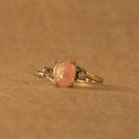 

Європейський та американський платиновий кільце з опалом та діамантами з сплаву для жінок Size 5 рожевий