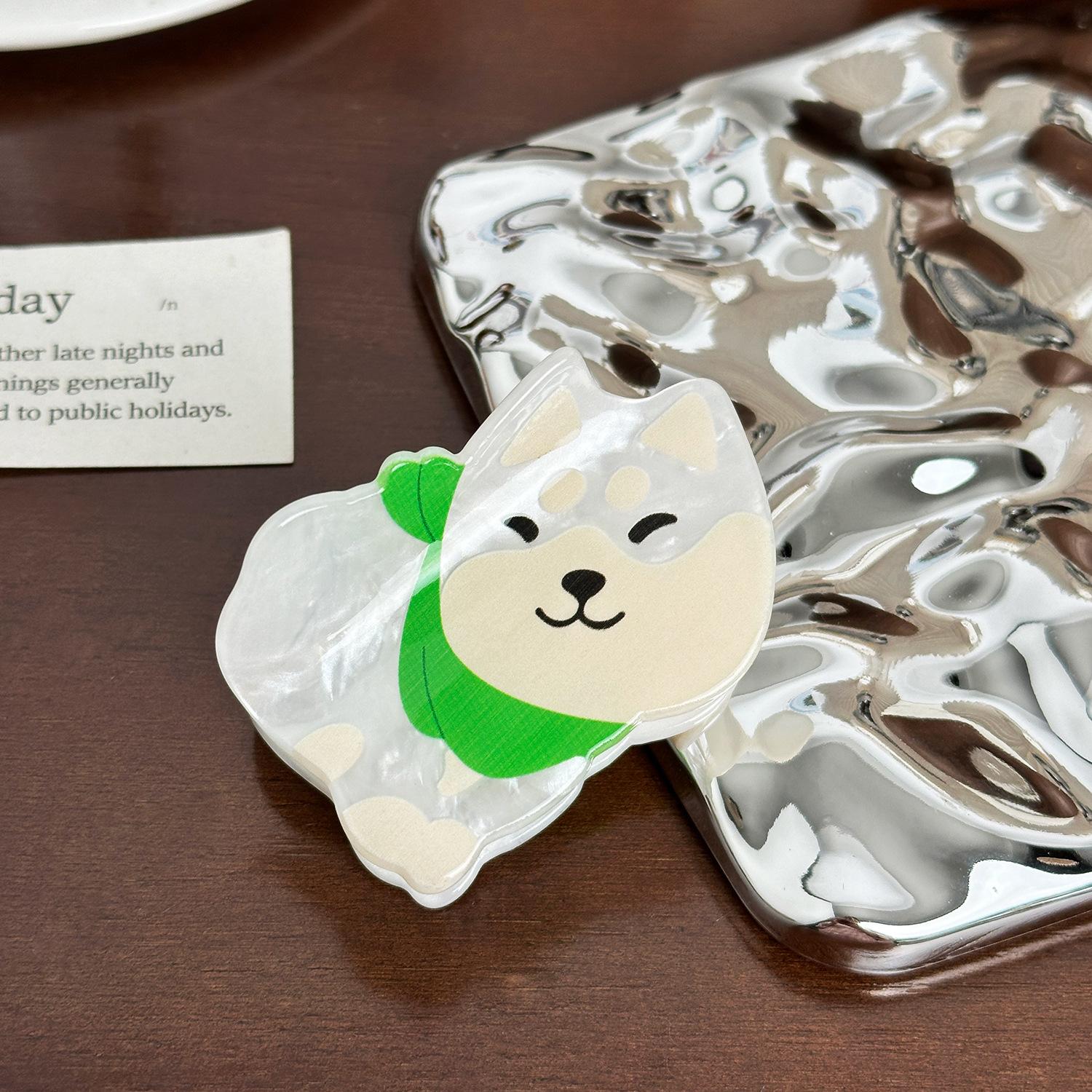 

Милый мультяшный зажим для волос в виде медведя, красивая акриловая заколка для волос для женщин Green Scarf Dog