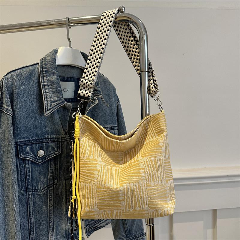 

Unique Green Blue Brown Yellow Canvas Tote Bag For Women With Fashionable Urban Style жовтий