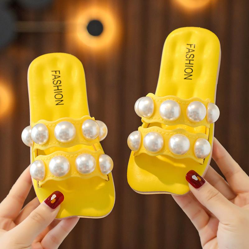 

Girls Summer Slippers Family Matching Shoes Beach Shoes New Children Slides with Pearls Beading Princess Mom-daughter 36-37