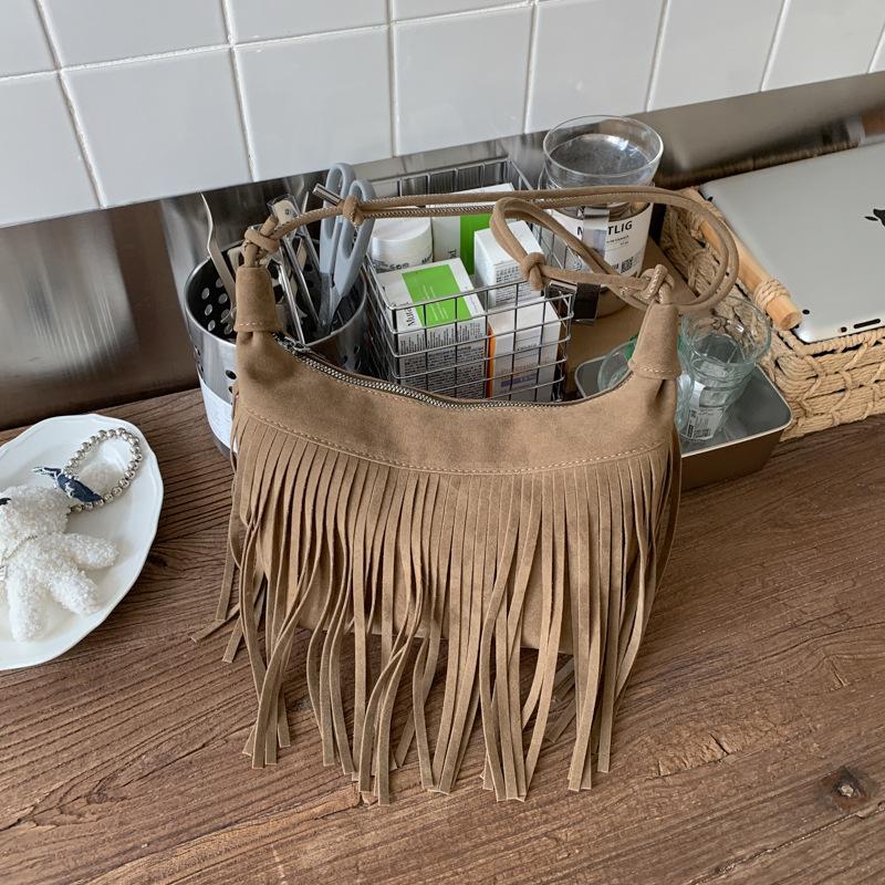 

Премиальная ретро-сумка женская новая осень-зима нишевый дизайн на плечо сумка-мессенджер сумка-пельмень с бахромой хаки