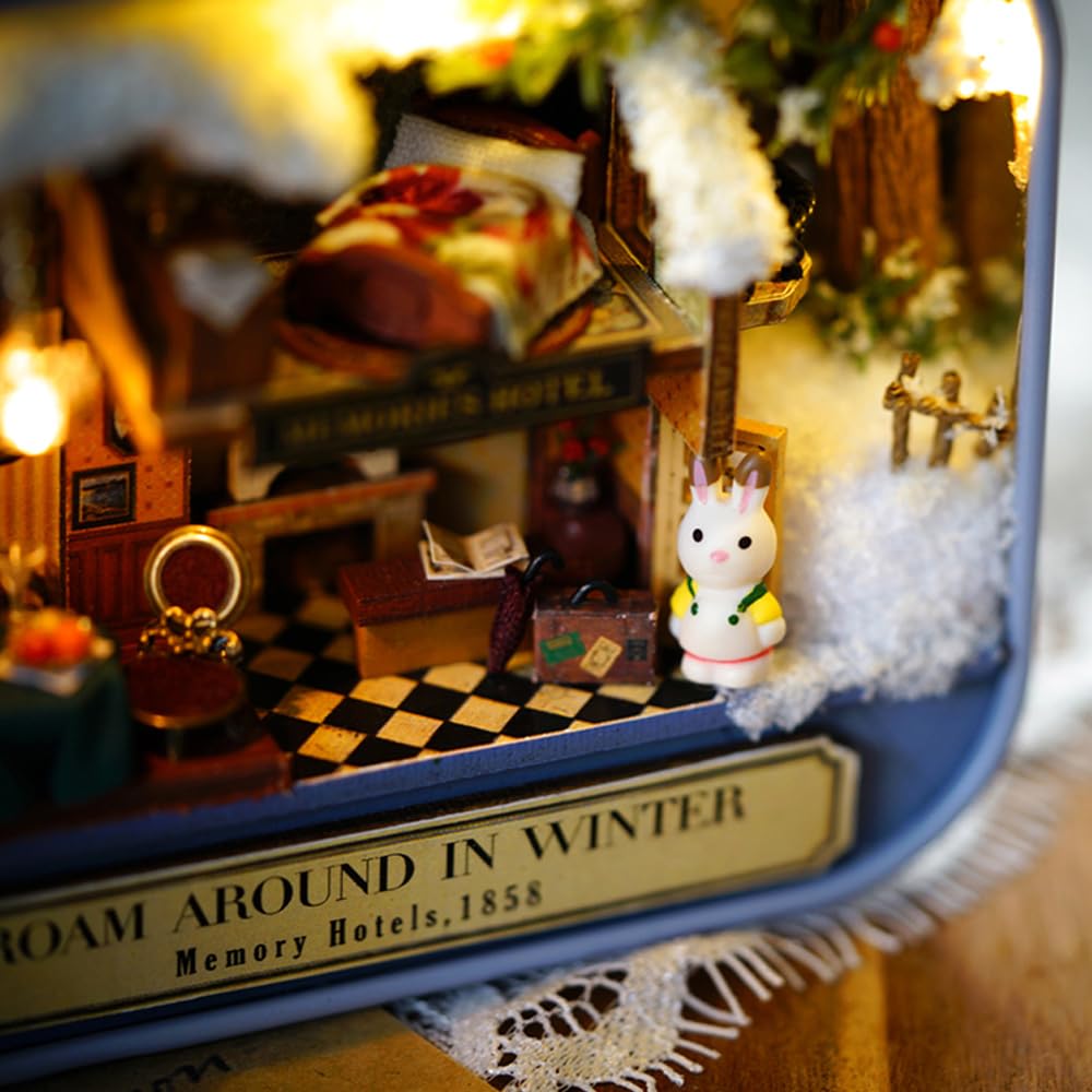 ZKEIZU Miniature Dollhouse Wooden DIY Hut Box Winter Rabbit Journey Assembly Kit Kit, Theater, (Winter Walk)