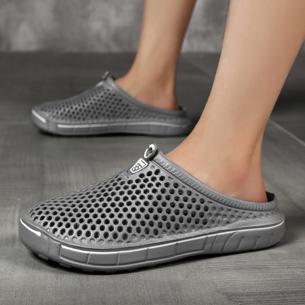 Comfortable Men Pool Sandals Summer Outdoor Beach Shoes Men Slip on Garden Clogs Casual Water Shower Slippers Unisex
