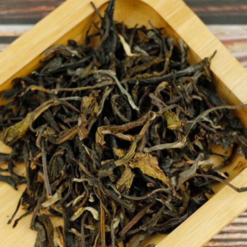 357g Spring Big Leaves Pu-erh Raw Tea Cake Bulang Puerh Shengcha Yunan Pu'er Tea